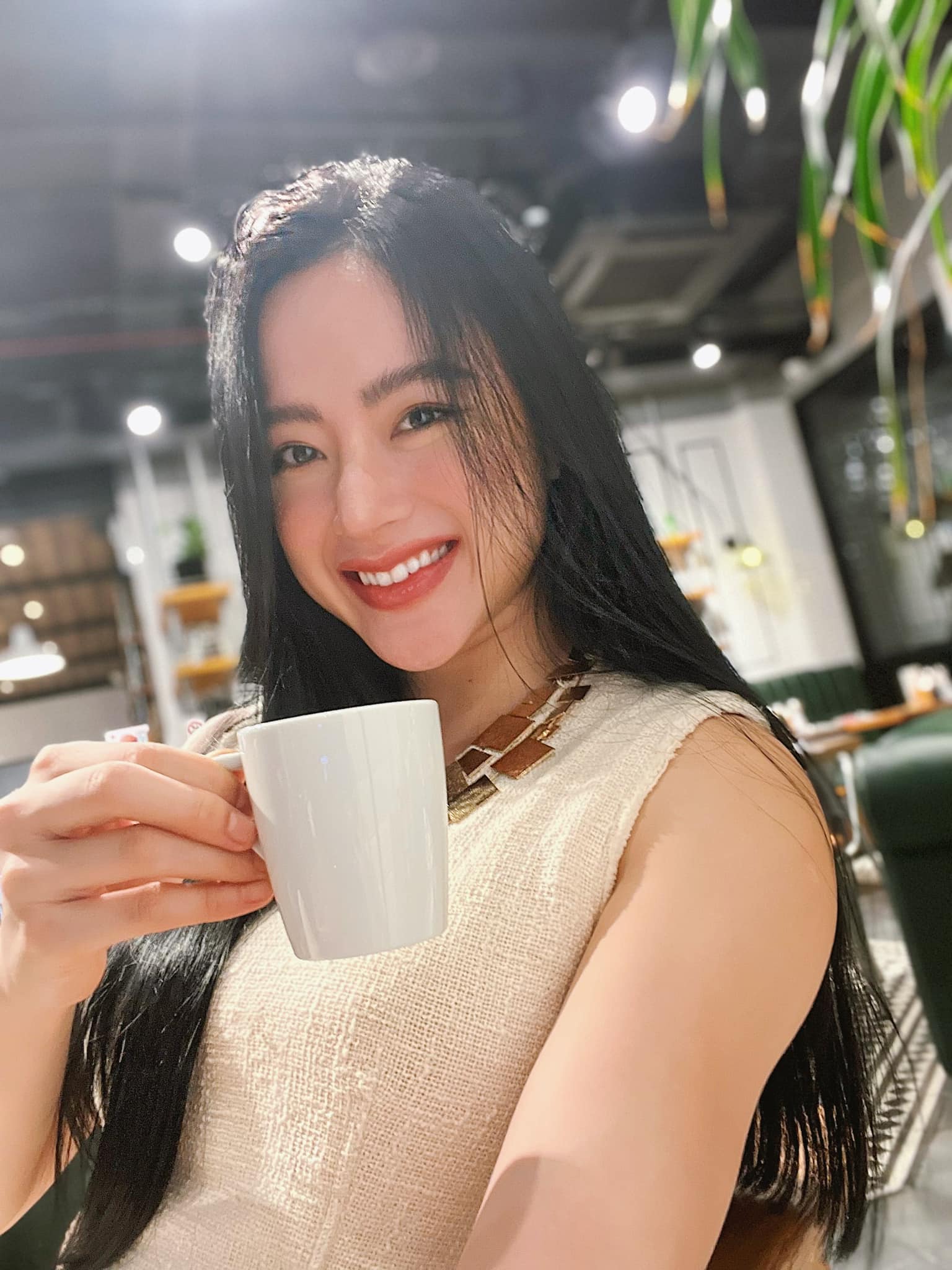 Bộ sưu tập hình phương trinh angela cute và lôi cuốn