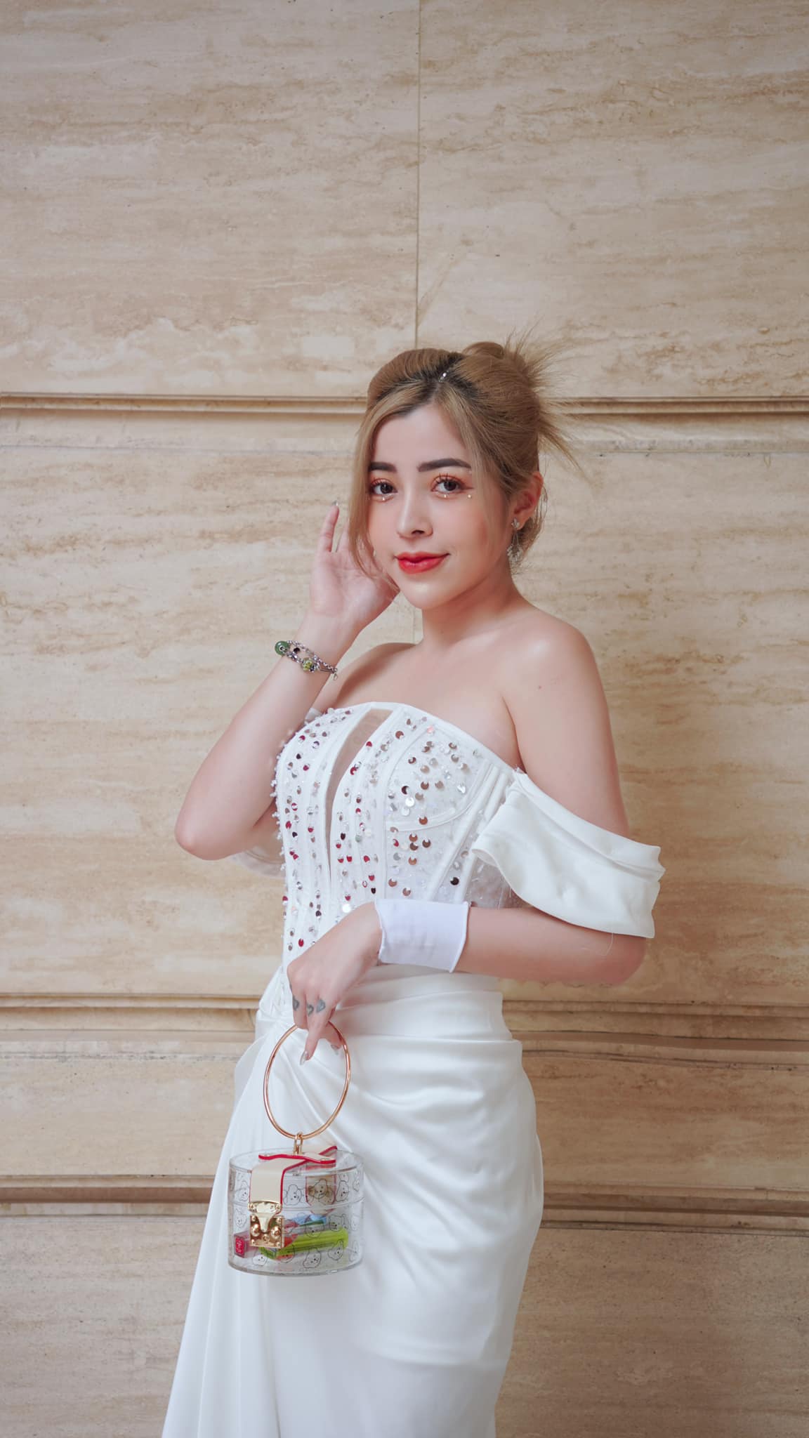 Những hình ảnh Linh Barbie tik tok sexsy hấp dẫn nhất