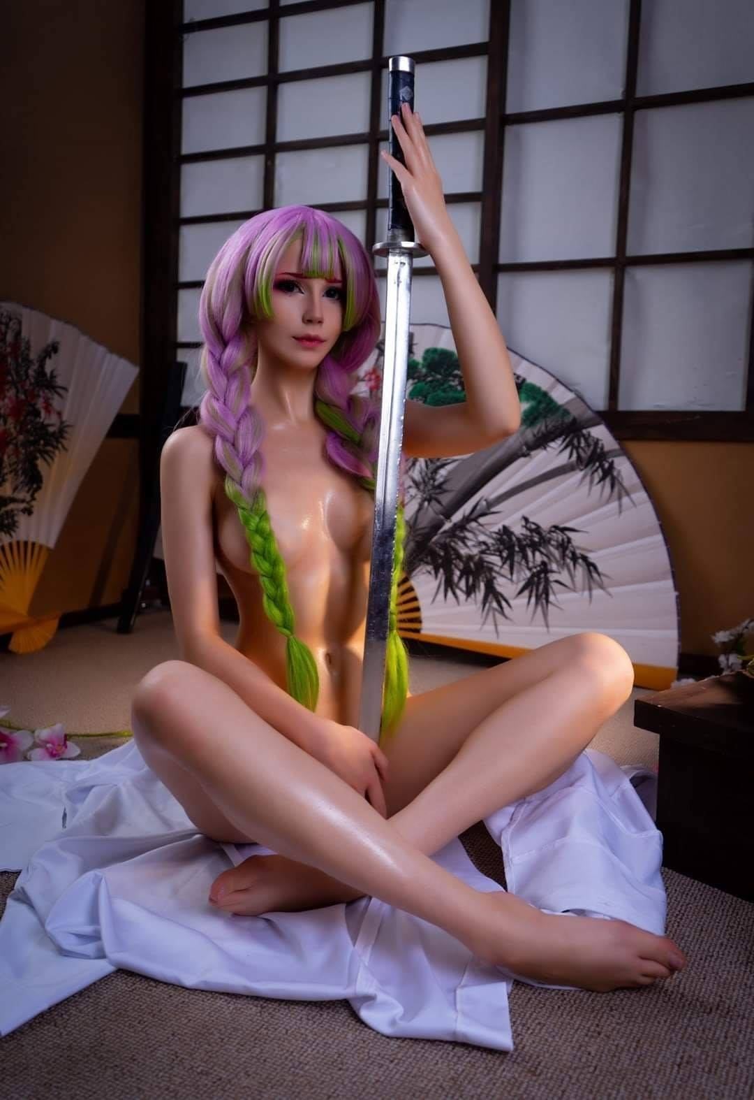 Ảnh gái cosplay khoe body khiêu gợi