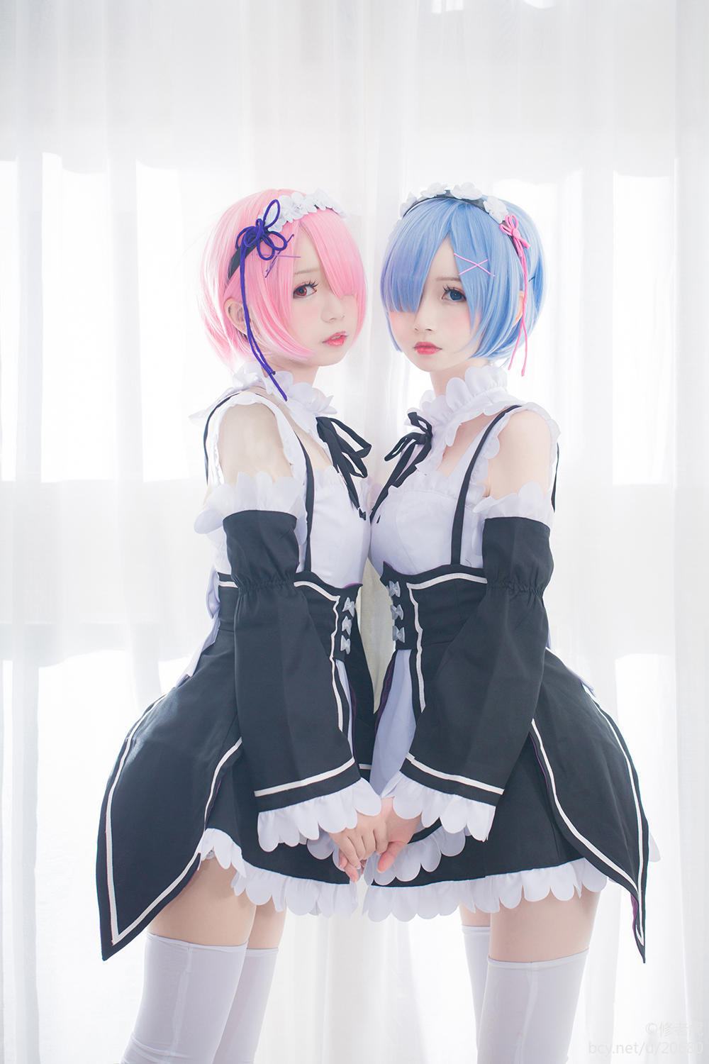 Ảnh gái xinh cosplay hầu gái cute sexy