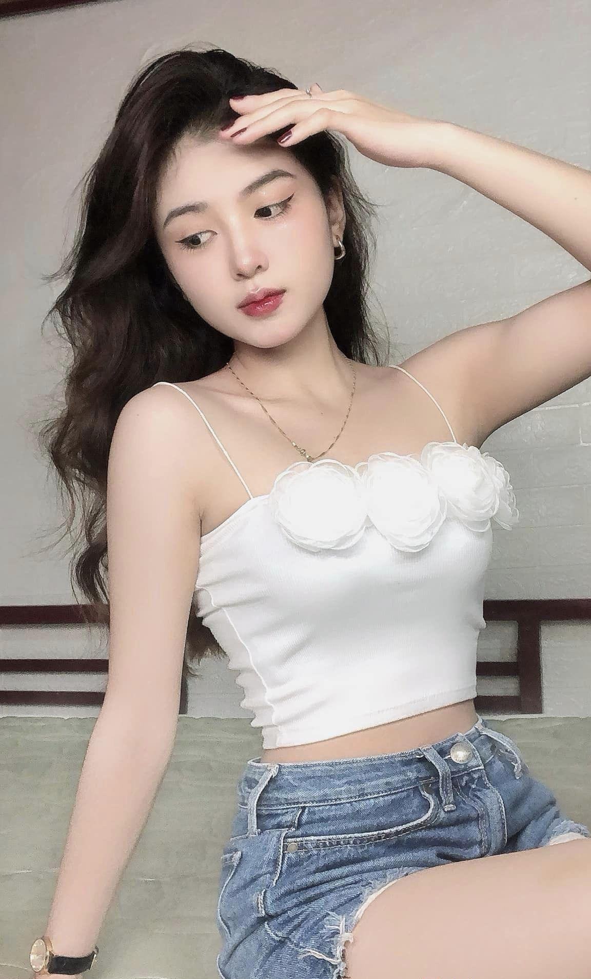 Ảnh hotgirl đẹp Phạm Minh Châu khiến bao anh xao xuyến