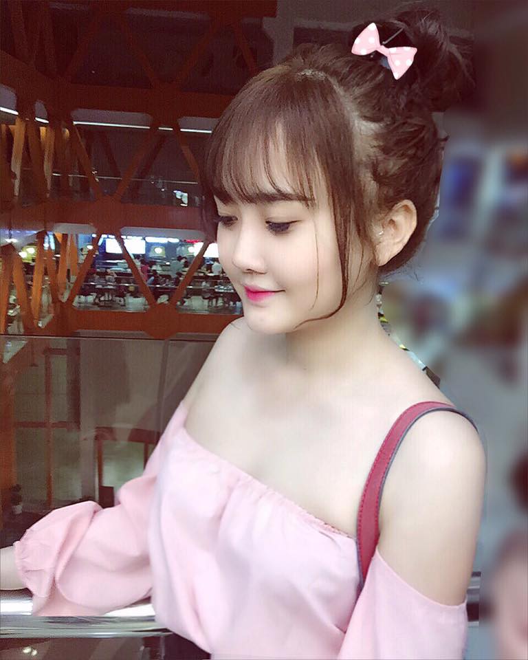 Ảnh gái xinh mặc đồ học sinh mặt cute dễ thương