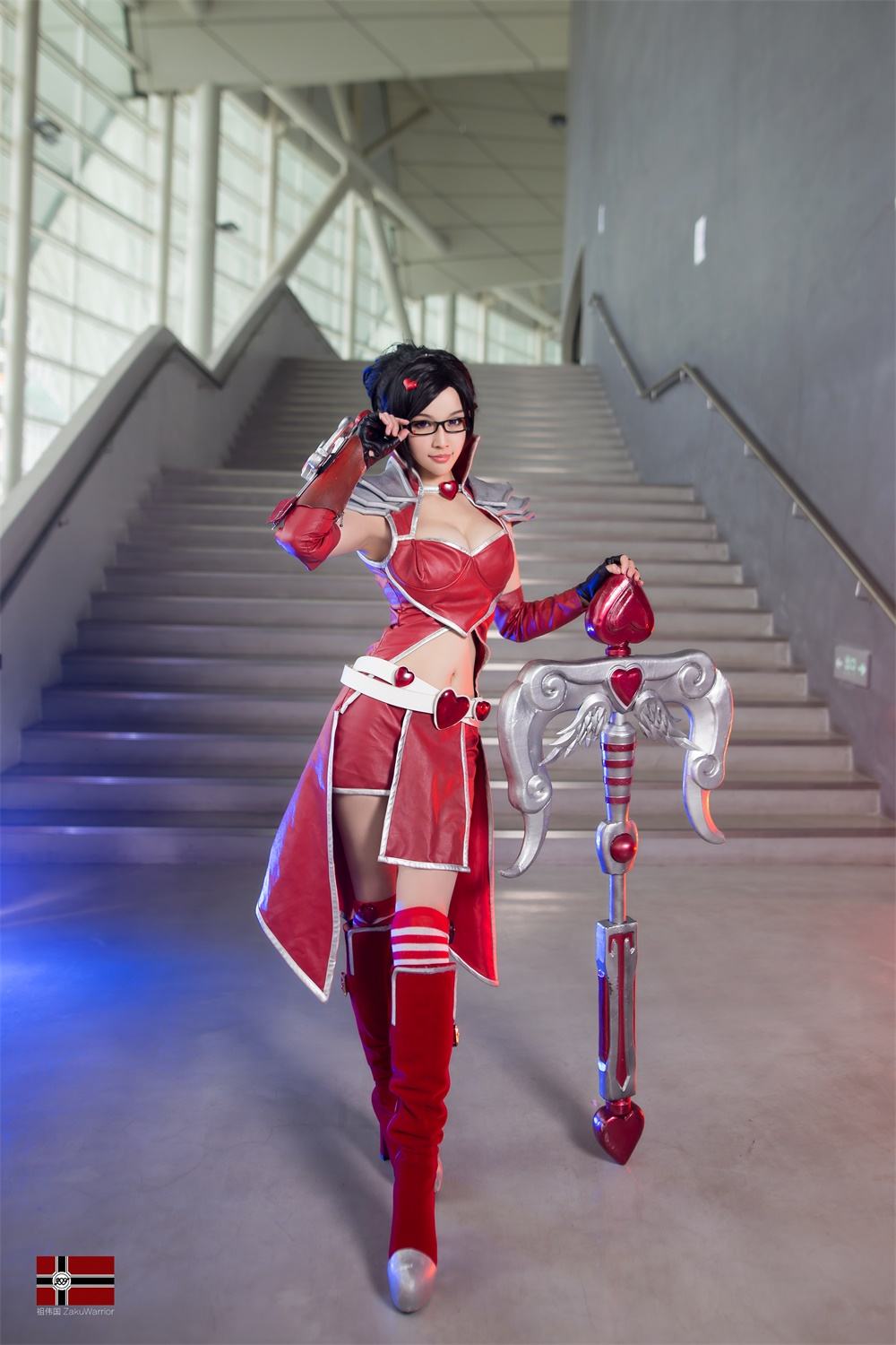 Cosplay liên quân violet thứ nguyên vệ thần khoe vóc dáng