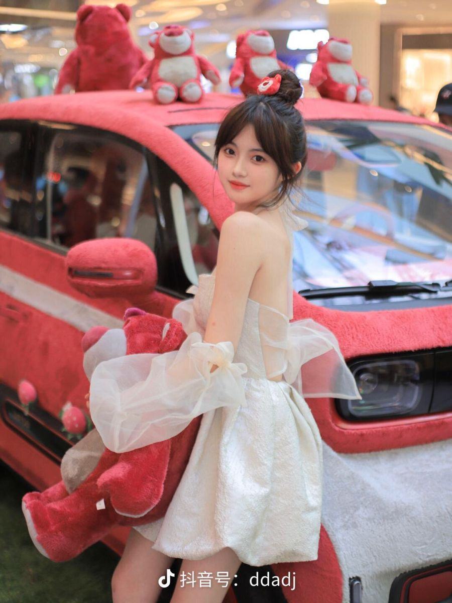 Hình cute con gái cute tựa thiên thần