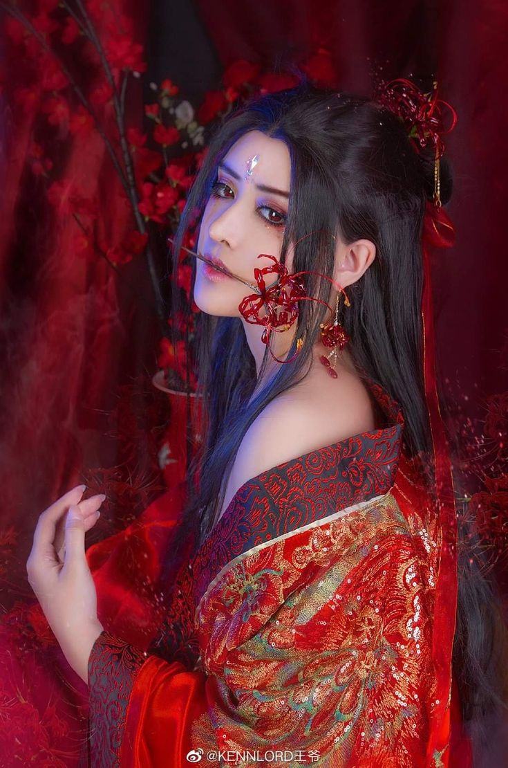 Lauriel siêu việt cosplay sexy cuốn hút